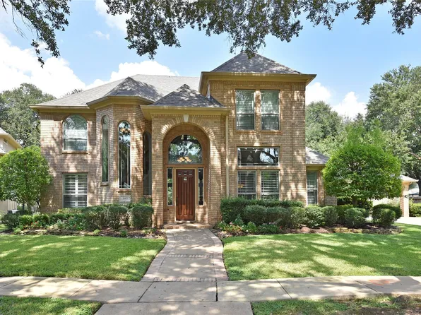 3315 Meadowside Dr, Sugar Land, TX 77478