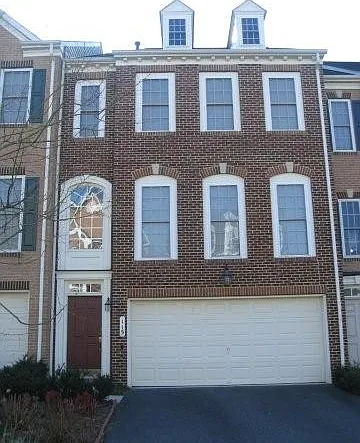 115 Elmira Ln — Photo 1