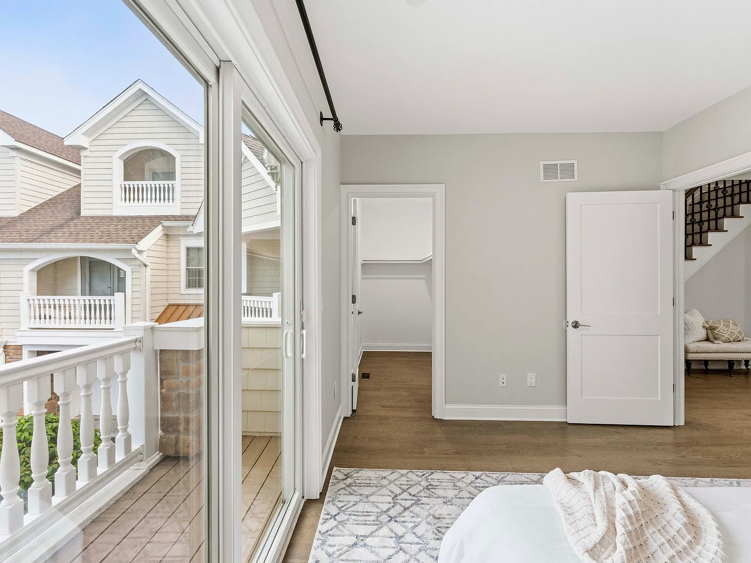 3 bed, $5,500 — Photo 3