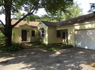 22 Woodhaven Dr, Avon, CT 06001