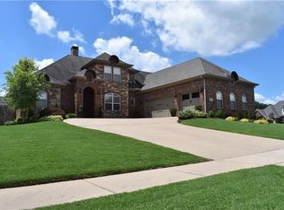 3800 W Legacy Ln, Rogers, AR 72758