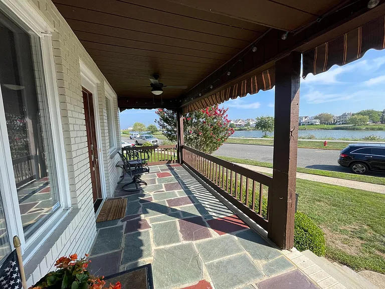 306 N Lake Dr — Photo 21