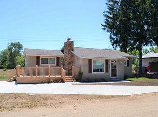 6272 Grandview Dr, Deckerville, MI 48427