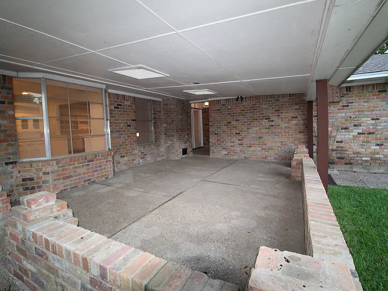 10146 Coveridge Dr — Photo 20