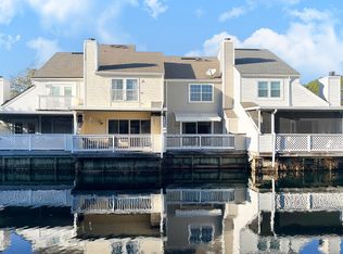 3740 MOORINGS Lane, Jacksonville, FL 32257