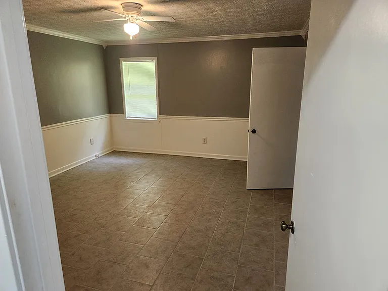 622 Hospital Rd — Photo 8
