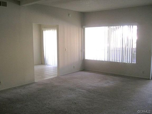 5th image of 10621 Tierra Navarra Dr