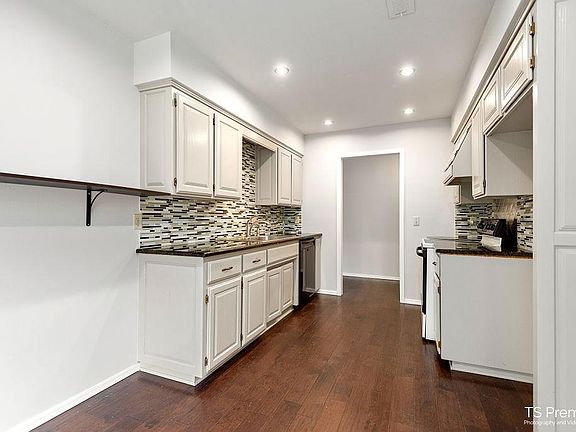 5th image of 1437 E Eton St