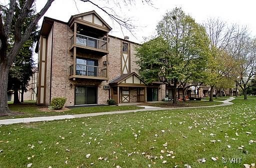1st image of 819 S Dwyer Ave APT A