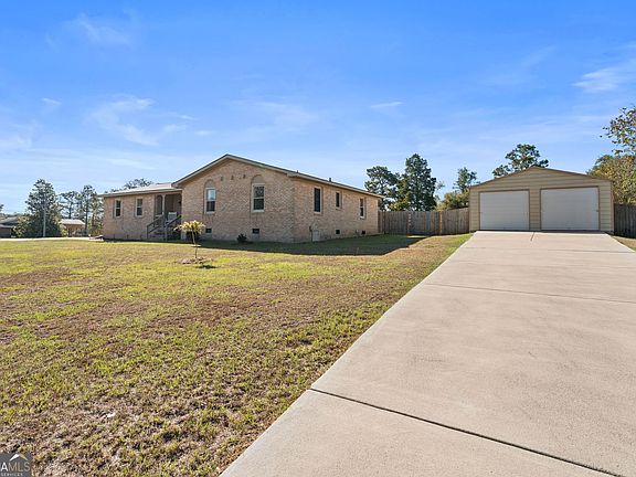 4th image of 6404 Shawn Dr