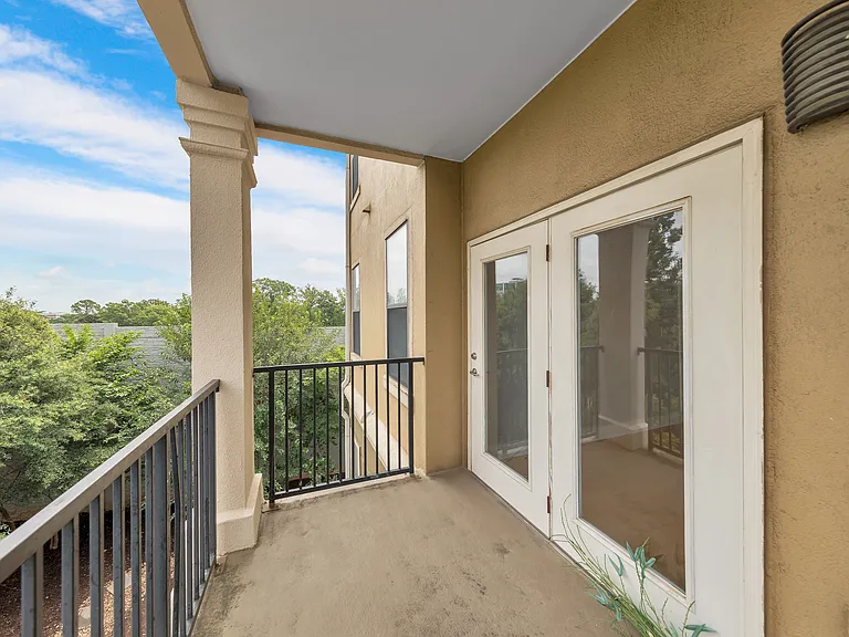 799 Hammond Dr #1-219 — Photo 24