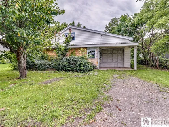 12815 Erie St, Irving, NY 14081