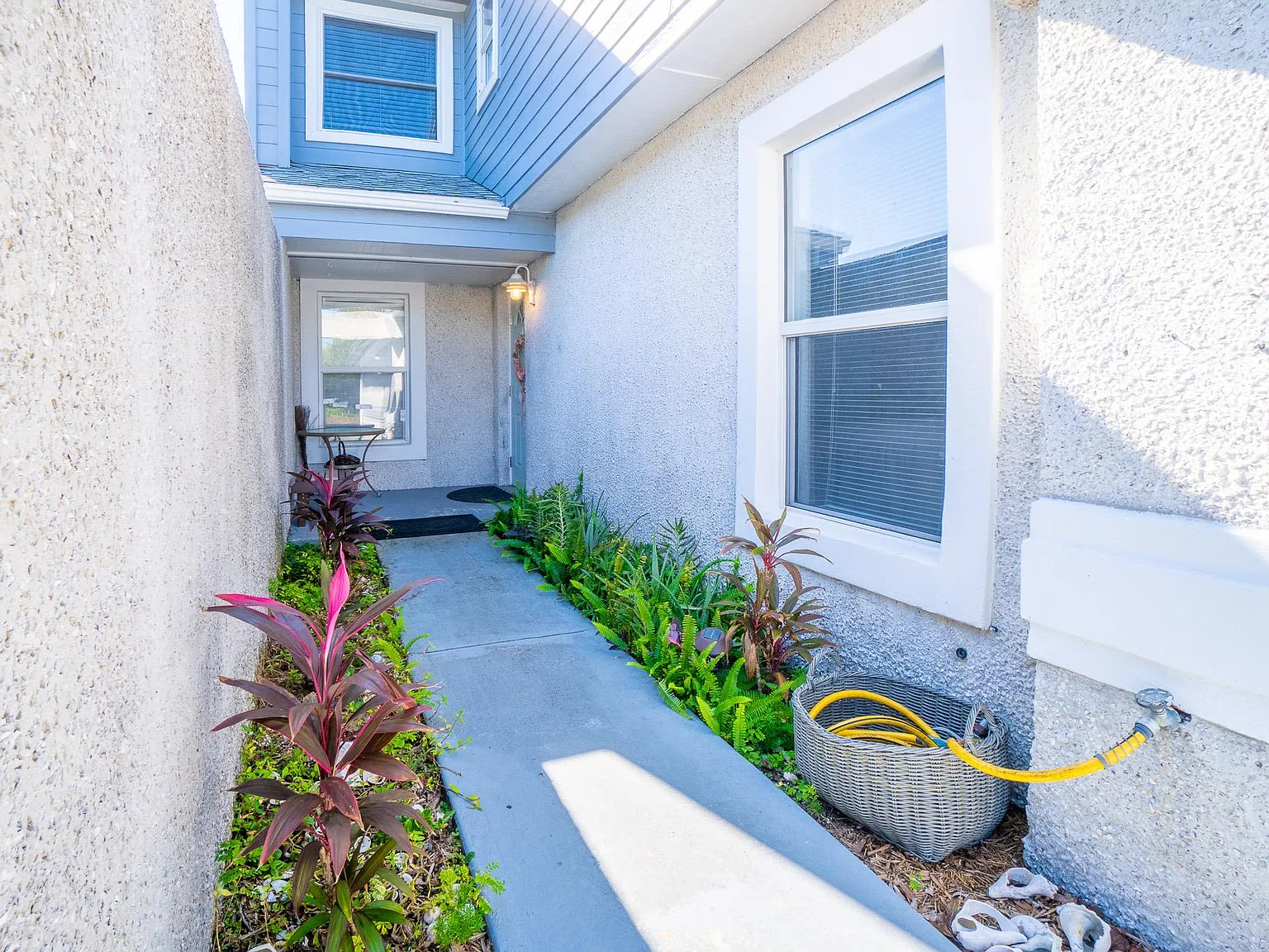 4901 Sandcastle Circle — Photo 4