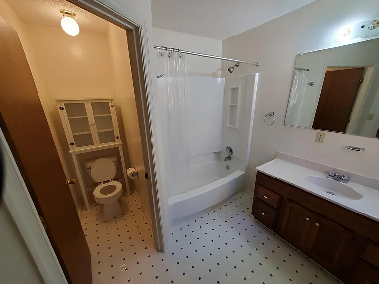 9168 Tally Ho Ln — Photo 15