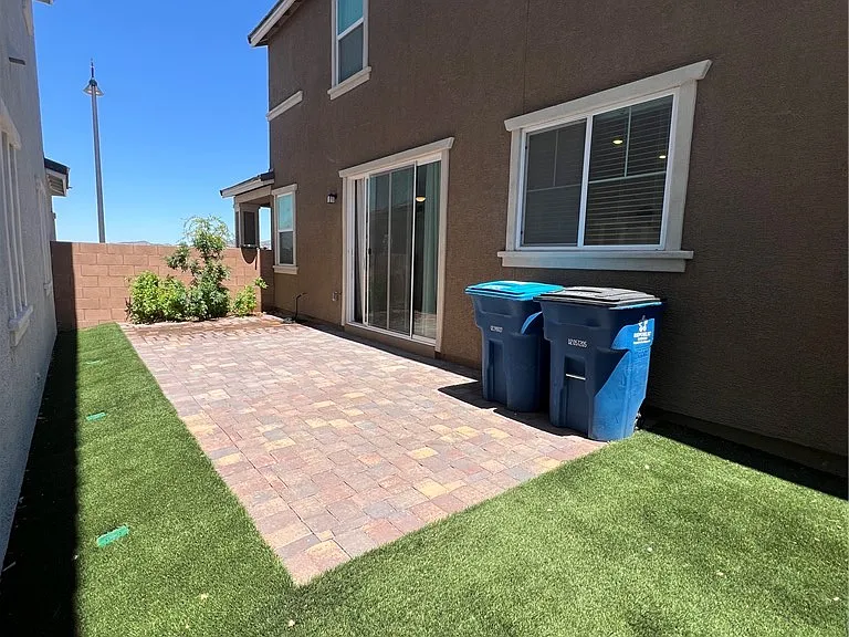 2737 Abrantes Pl — Photo 16