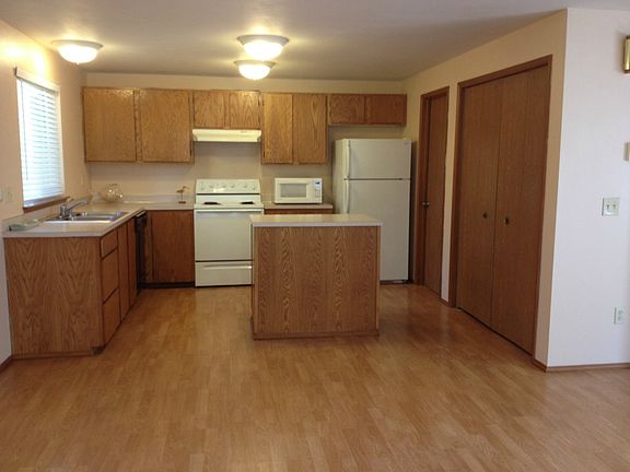 5th image of 7903 San Juan Ave