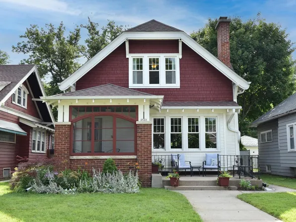 2522 N 46th STREET, Milwaukee, WI 53210