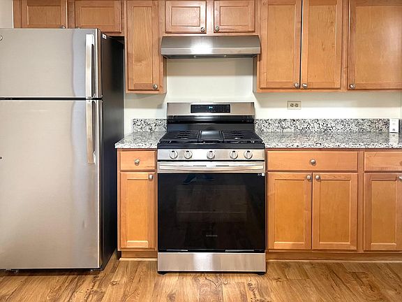 3rd image of 5805 W Lawrence Ave