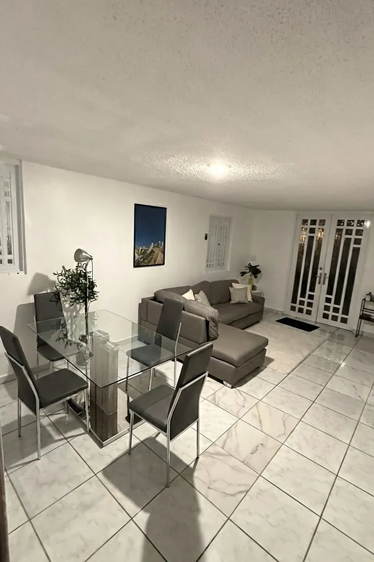 4 bed, 2000 sqft, $2,500 — Photo 4