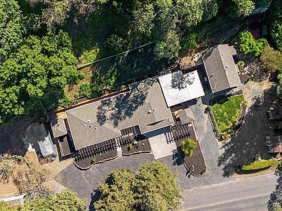 5th image of 1451 Franklin Canyon Rd