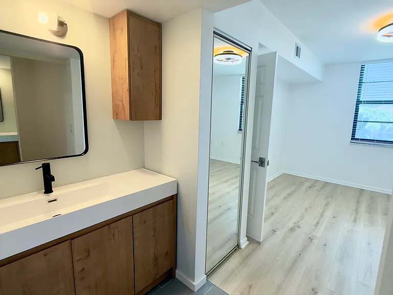 3710 Whitehall Dr #404 — Photo 18