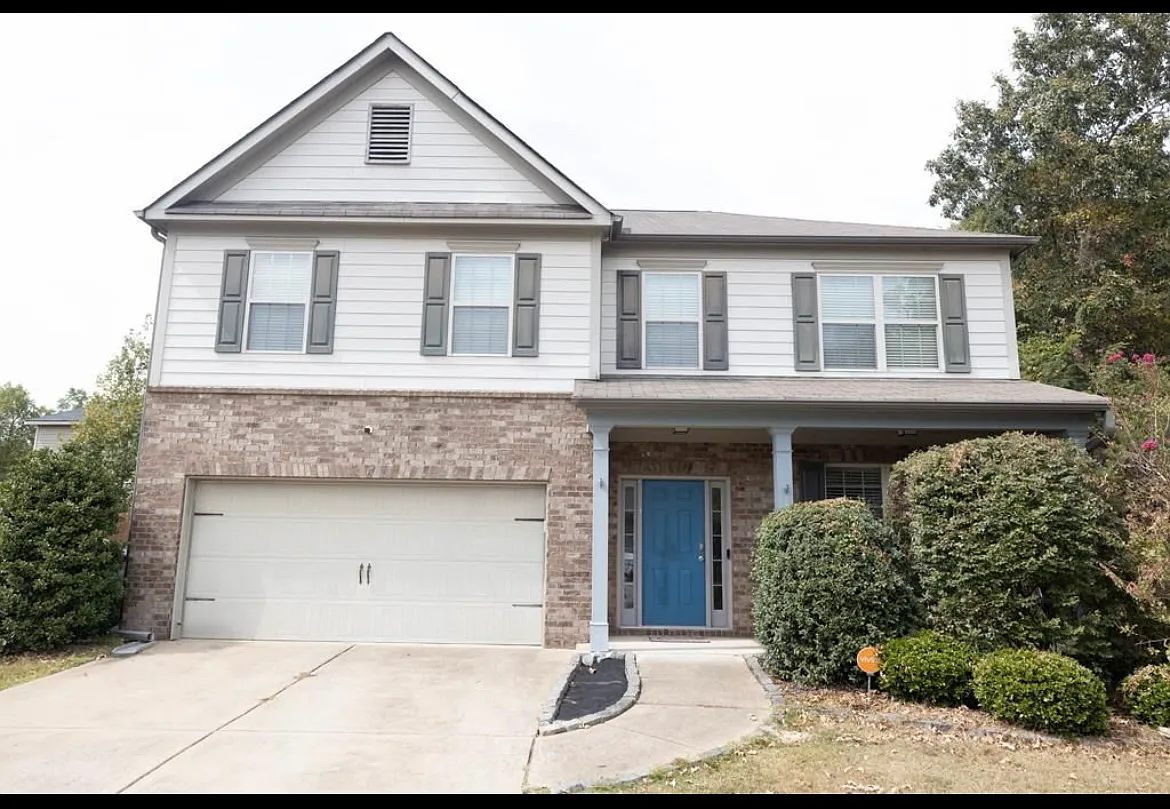 2662 Honeysuckle Dr — Photo 1
