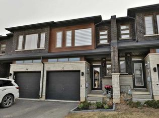 32 Greenwich Ave, Hamilton, ON L8J0L5