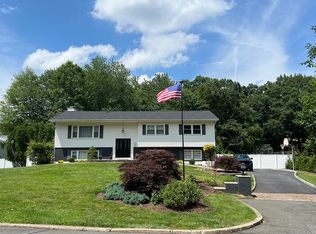 46 Gail Dr, New City, NY 10956