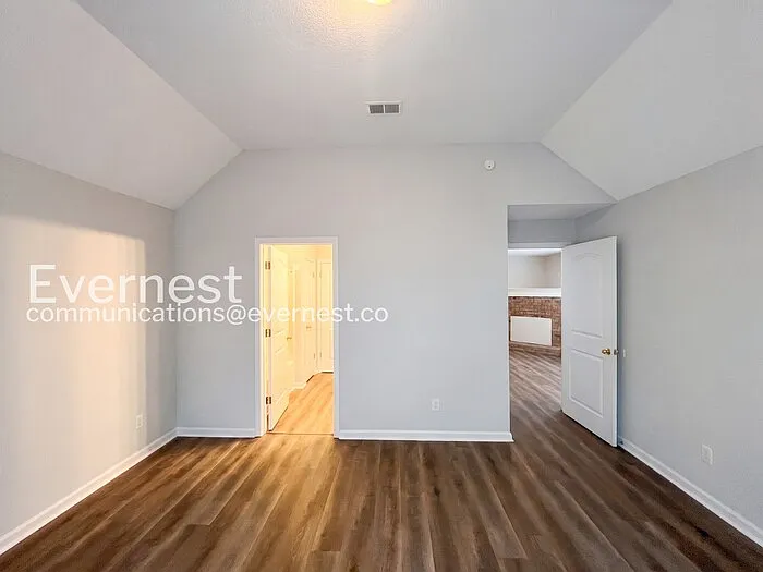 1274 Whitten Rd — Photo 7