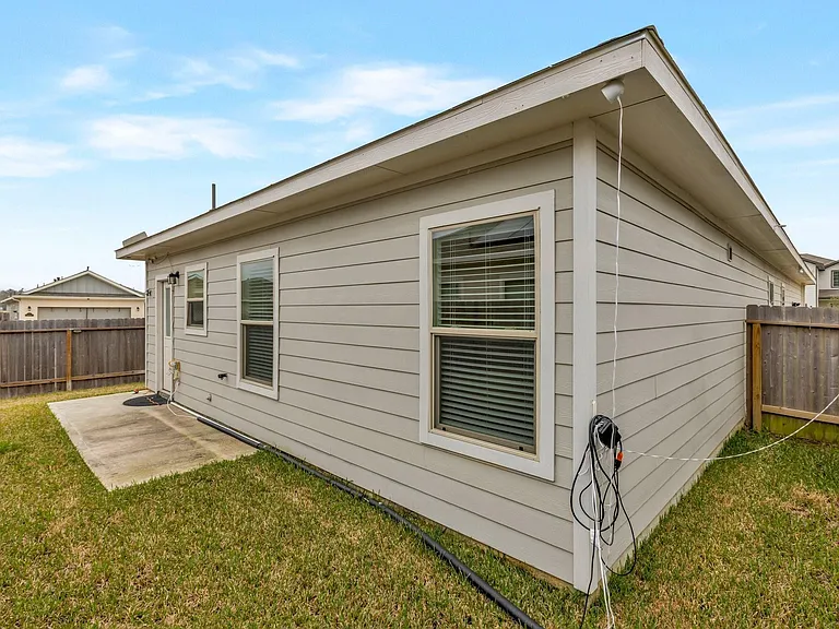 16751 Rover Ln — Photo 16