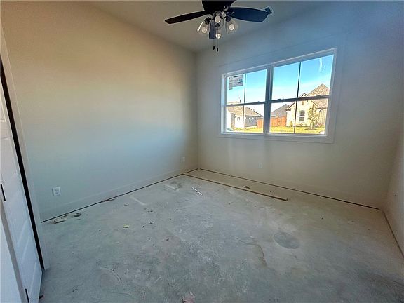 4th image of 4820 Foxglove Ct