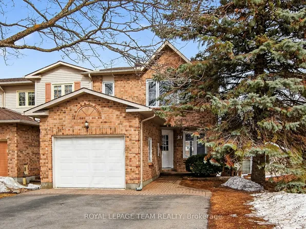21 Baton Ct, Ottawa, ON K2L 4C8