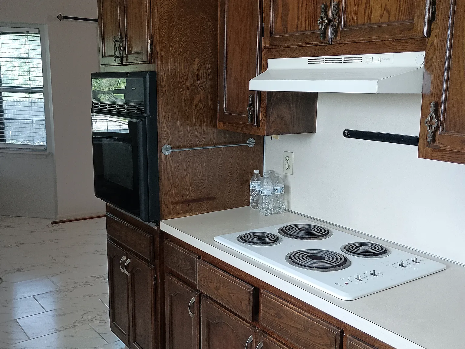 4 bed, 1512 sqft, $1,950 — Photo 2