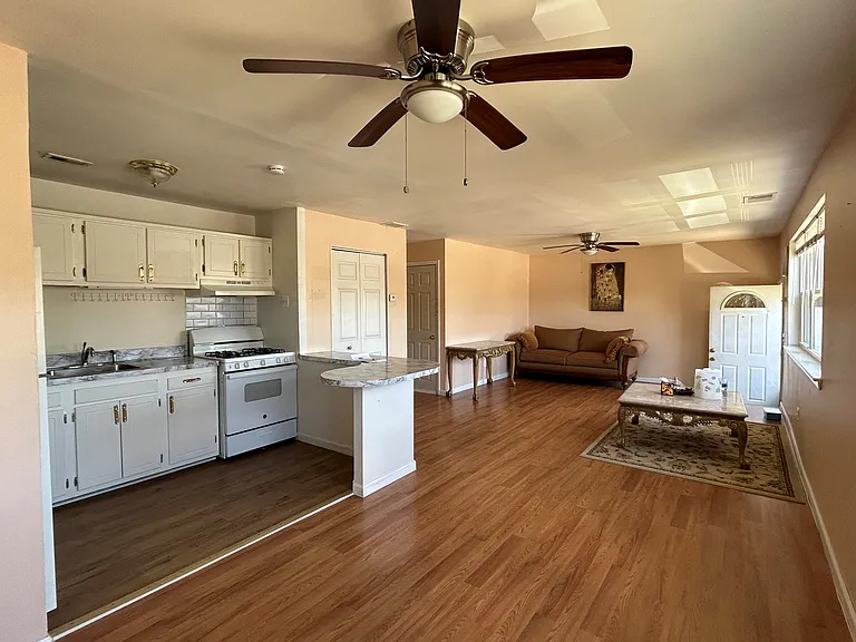 3428 Morrell Ave #2 — Photo 2