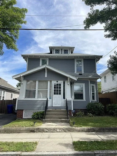 4 bed, 1630 sqft, $3,200 — Photo 1