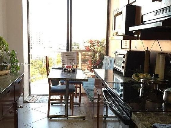 4th image of 3610 Yacht Club Dr APT 1503