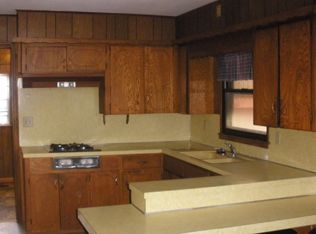 1306 E Bryan Ave, Sapulpa, OK 74066