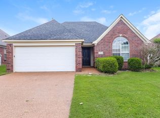 7031 Manslick Rd, Cordova, TN 38018