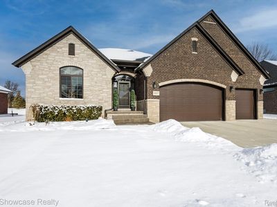 1037 Birkshire Rdg, Rochester, MI, 48307