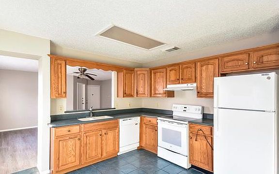 4th image of 4226 Sunrise Cove Dr #1