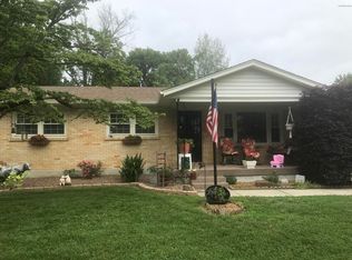 7121 Uranus Dr, Louisville, KY 40258