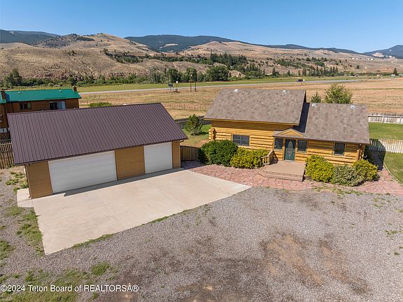2nd image of 1513 Fairview Dr