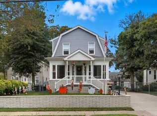 421 Shore Rd, Somers Point, NJ 08244