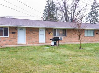 21884 River Oaks Dr APT 8K, Rocky River, OH