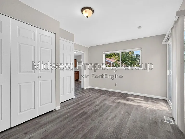 1237 Fairview Ave — Photo 12