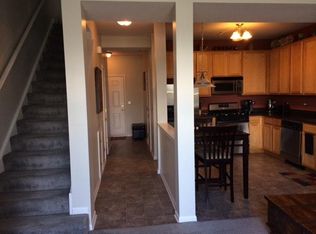 2203 Flagstone Ln, Carpentersville, IL 60110