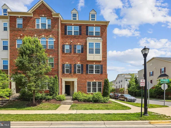 5222 Stream Bank Ln #301A, Greenbelt, MD 20770
