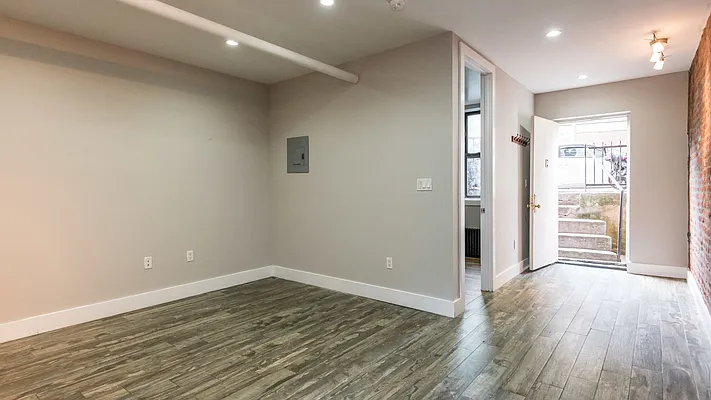 Rented by Nooklyn NYC LLC | media 14