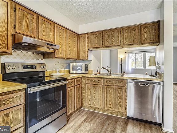 4th image of 8627 Kenosha Ct