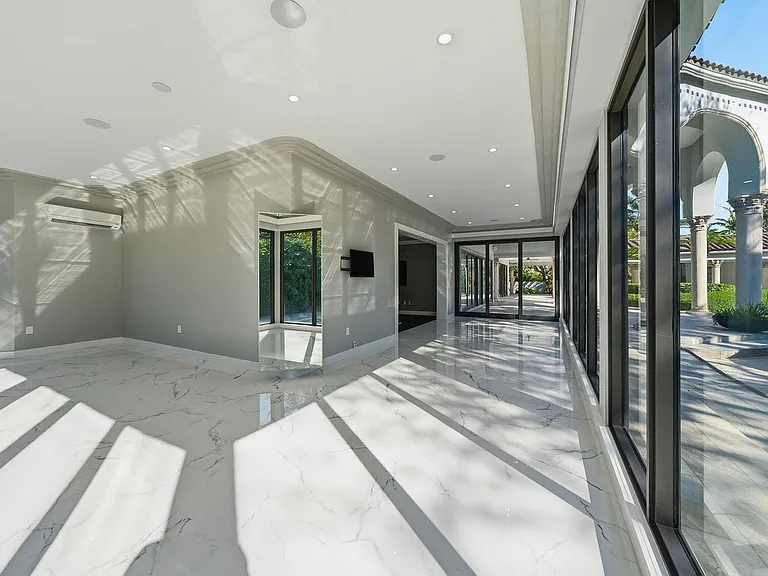 10270 SW 58th St — Photo 23
